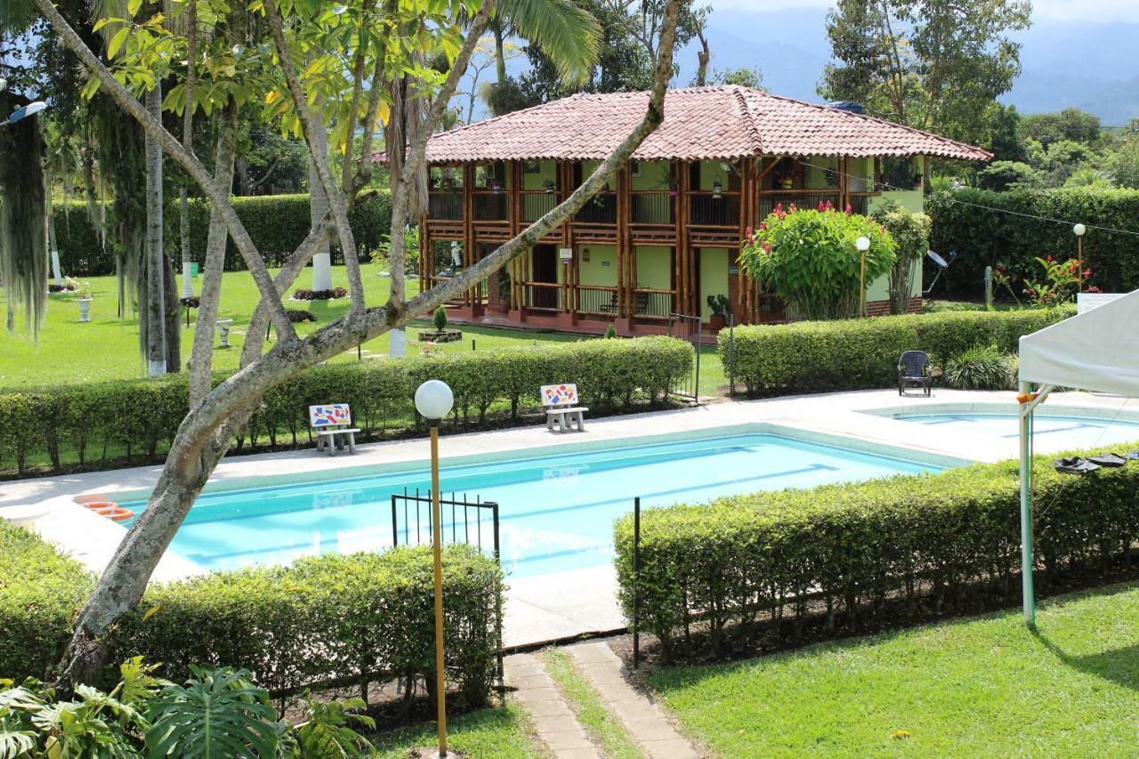 Villa Alejandra Del Quindio Calarcá Eksteriør bilde